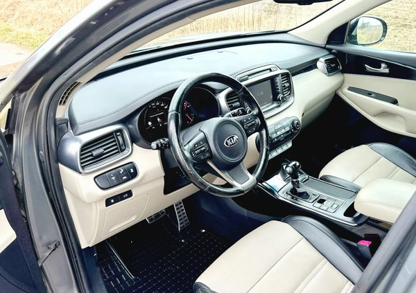 Kia Sorento cena 83900 przebieg: 172000, rok produkcji 2016 z Wrocław małe 121